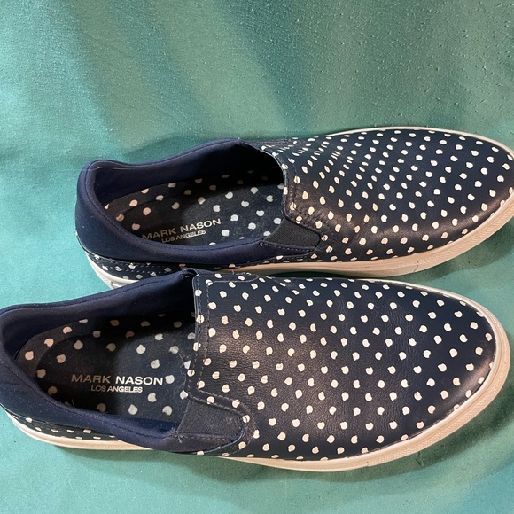 Mark Nason slip on polka dot shoes - size 8- NWOT - Picture 6 of 7
